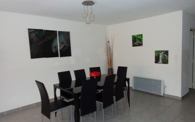 Appartement Legalite Avec Sauna Et Jacuzzi