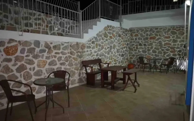 Grande Grotta Studios Armeos Masouri