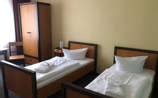 Haus des Volkes - Das Bauhaushotel