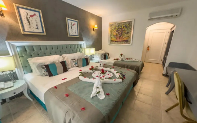 Tiana Beach Resort - All Inclusive