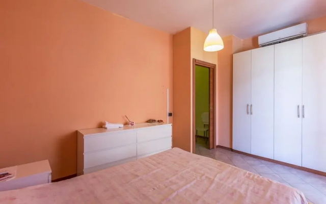 Dossetti in Bologna with 1 bedrooms and 1 bathrooms