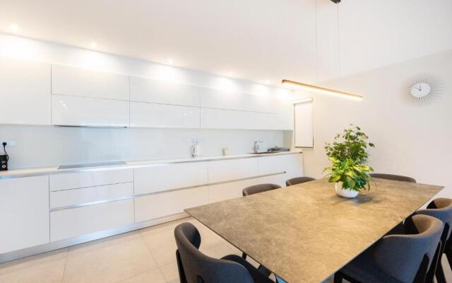 NGH12 - Lovely, spacious 2 bedroom apartment.