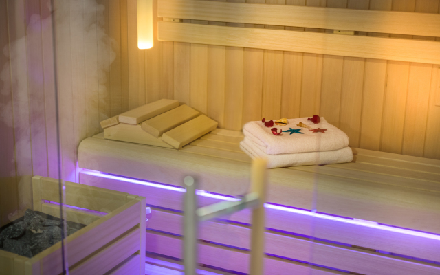 Kyma Suites Beach Hotel