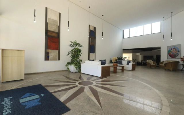 Ingleses Praia Hotel