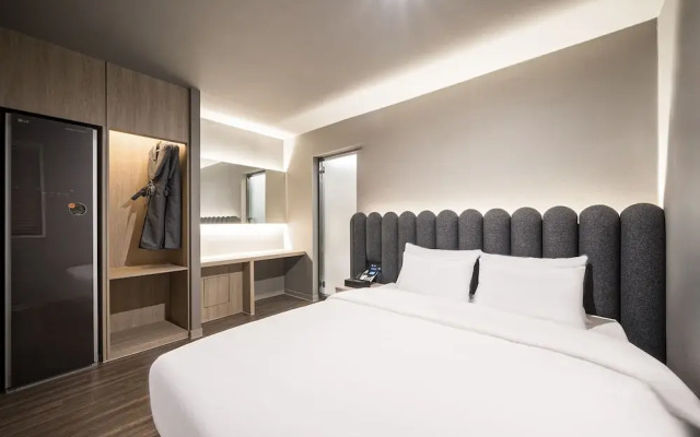 Poverta Stay Hotel
