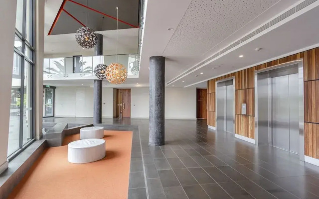 Sandy Hill Apartments by Ready Set Host