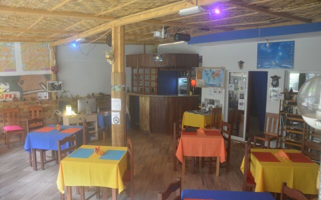 Chez Hujo
