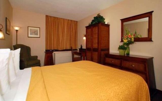 Quality Inn Massena