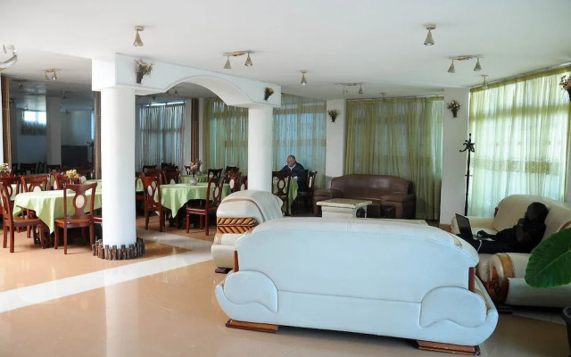 Dimitri Hotel