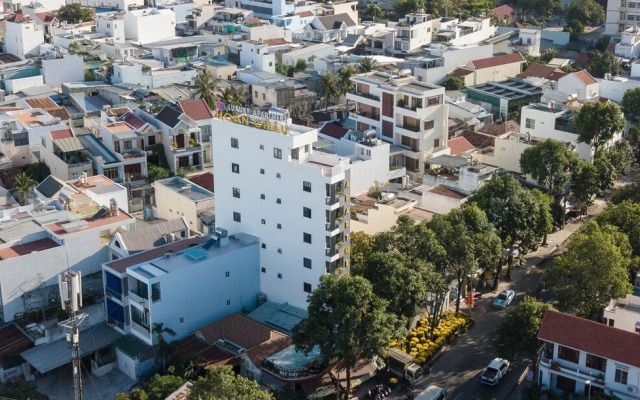 Hoàn Châu Luxury Hotel & Apartment
