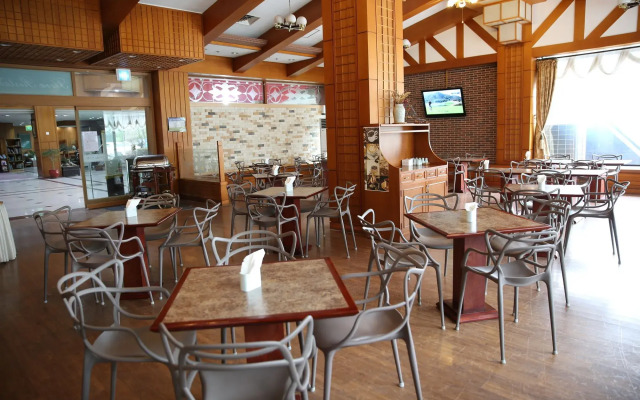 Osaek Greenyard Hotel