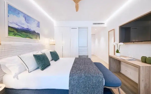 The Editory Ocean Way Funchal