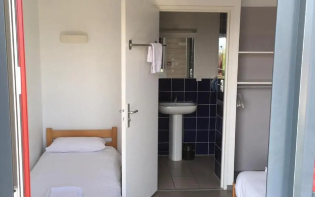 Bella Vista Guest Center Pays Basque