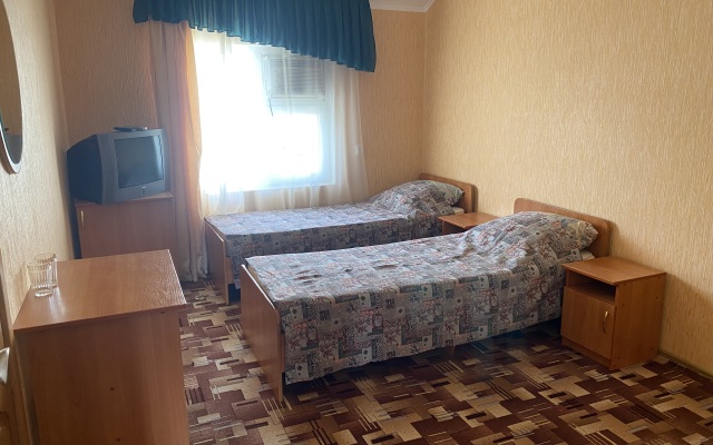 Белая лебедь (Геленджик)