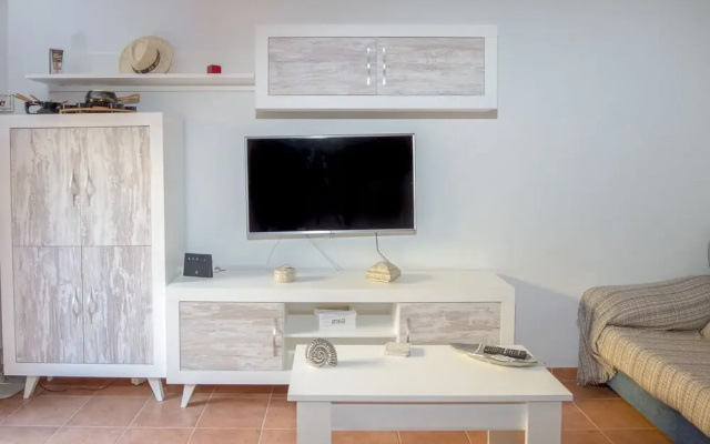 Bungalow terraza privada barbacoa y piscina by Lightbooking