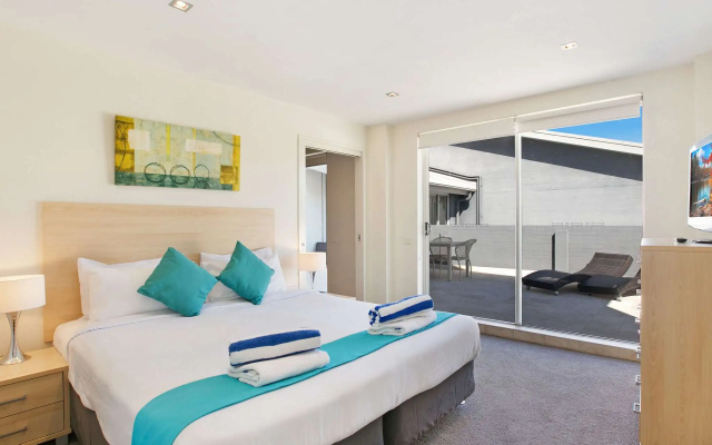 Mantra Nelson Bay – Guest Rooms – Nelson Bay