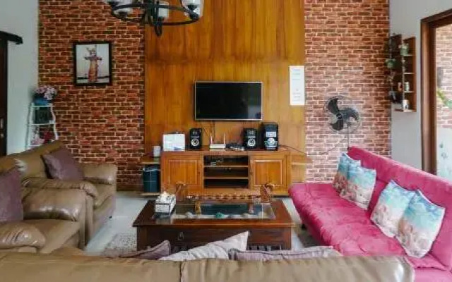 Jasmine Villa Batu Bolong