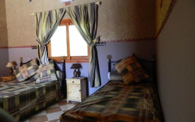 Mandar Saghrou Tazakht Hotel