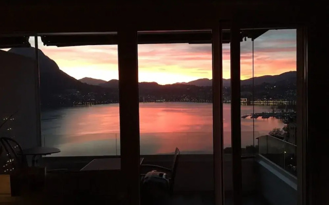 Breathtaking View for a Romantic Stay
