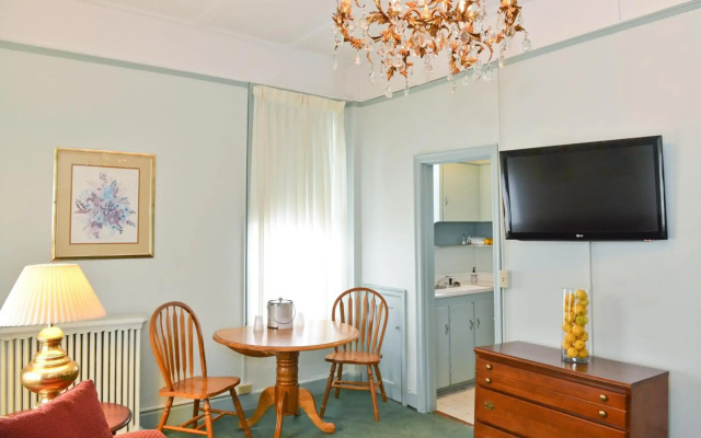 Penn Wells Historic Hotel
