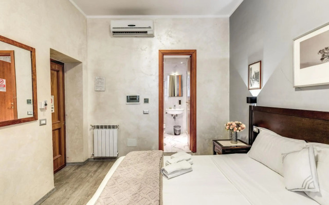 Hotel Family House