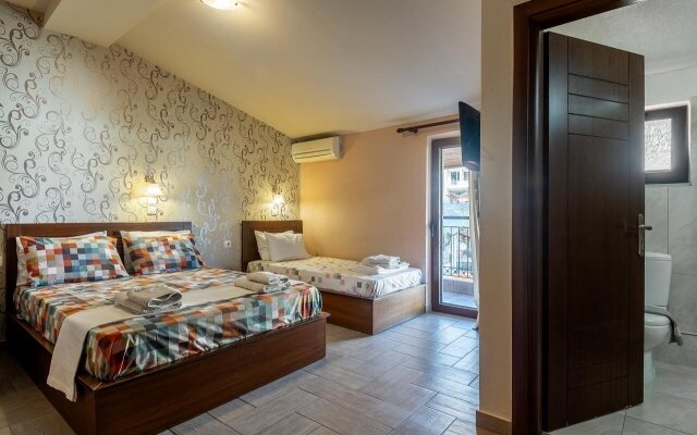 Toti Boutique Rooms