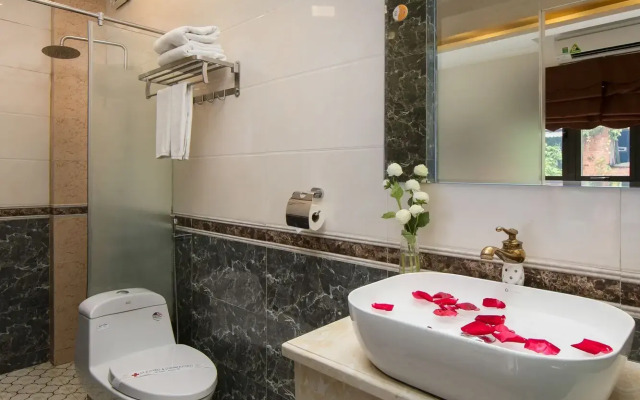 Trang Trang Premium Hotel