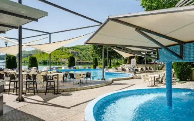 Romantique Veles Hotel