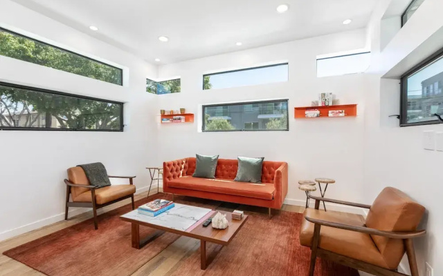 715-717 N El Centro Avenue Townhouse 4 Bedrooms 4.5 Bathrooms Townhous