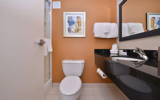 Fairfield Inn Marriott Rochester Airport