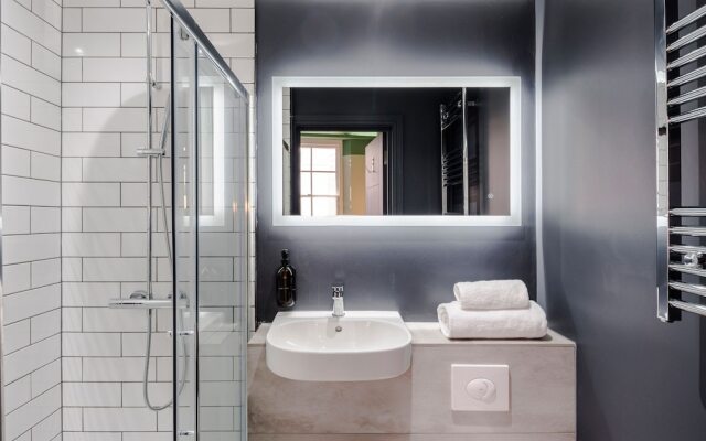 Your Apartment I Brixton