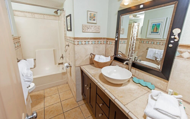 Meridian Plaza by Beach Vacations