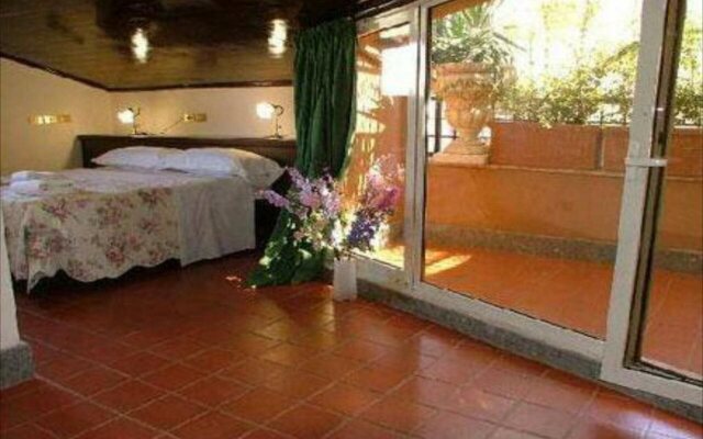Hotel Okapi