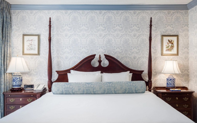 The Farmington Inn & Suites