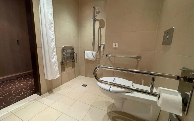 Holiday Inn Resort Warszawa Józefów**** by IHG