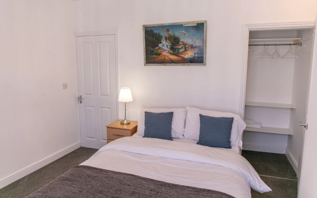 Inviting 3-bed House in Leicester