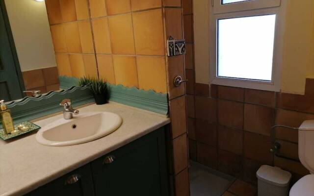 Alekos Beach Houses-Romance