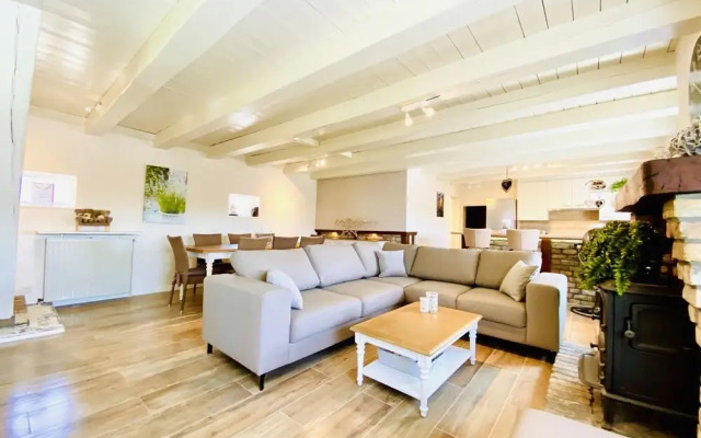 Spacious Holiday Home in Middelkerke near Belgian Coast