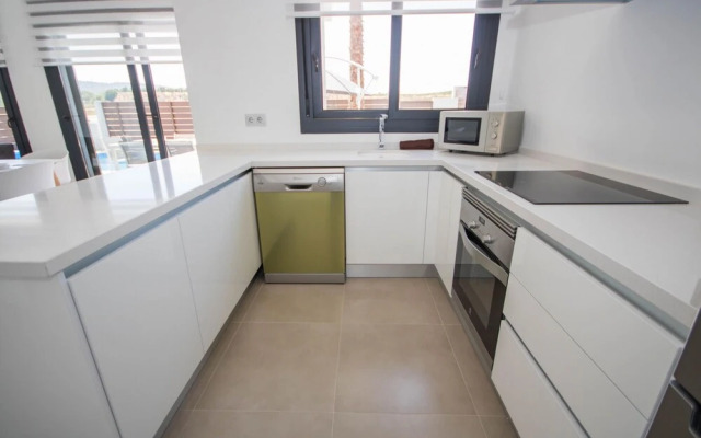 3033 Vistabella-bali 3033