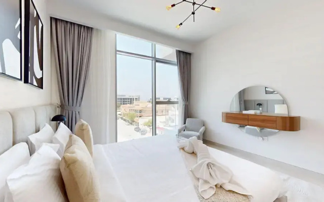Primestay - Canal Front Residences