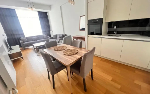 G Tower Residence Luxury Apartment