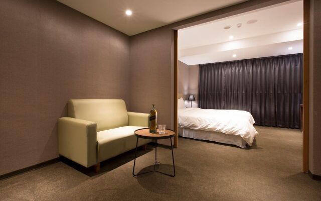Noble Hotel