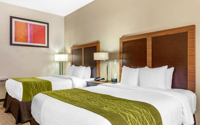 Comfort Inn & Suites Lakeside