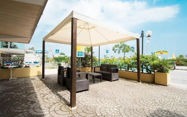 Hotel Crown
