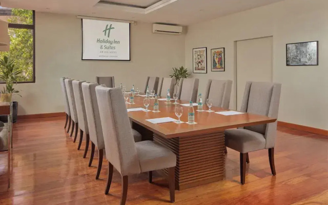 Holiday Inn & Suites Batangas Limapark by IHG