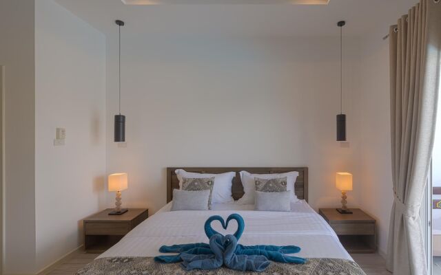 Modern 3 Bedroom Pool Villa MP67