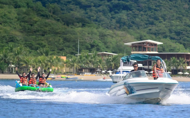 Pico Sands Hotel