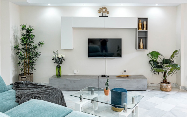 Bb.b5 - Spacious Apartment With Amazing View