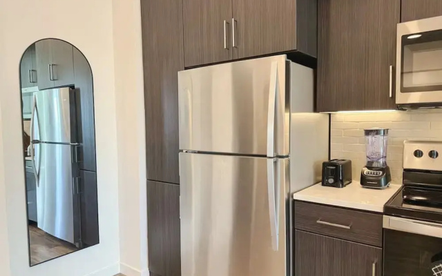 Modern Mid-hollywood Home Sunset View Free Parking