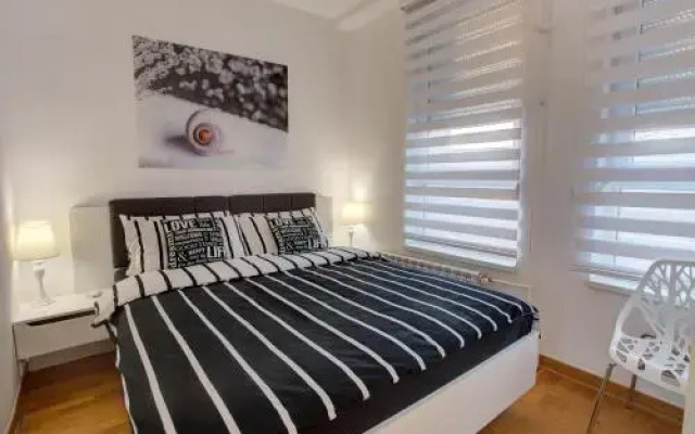 Belville Luxury Apartment